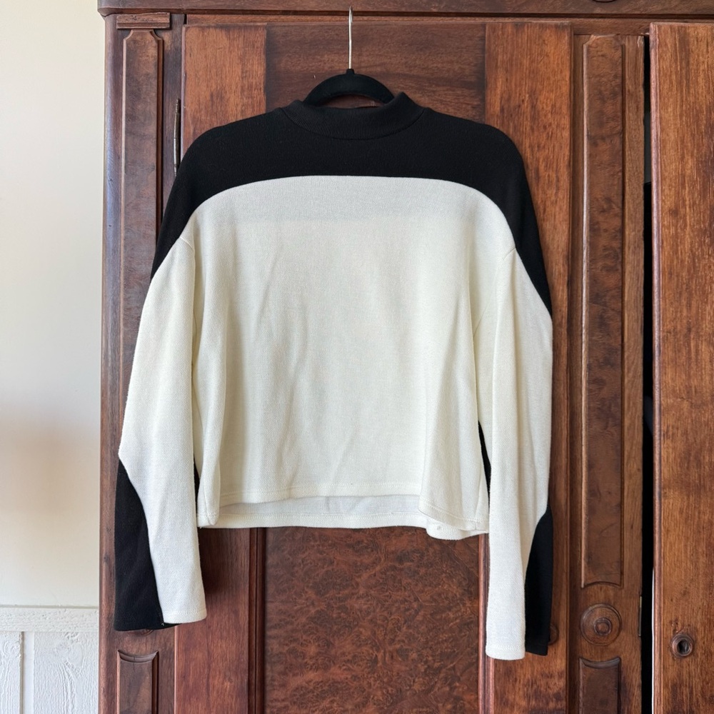 Zara Black and White Colorblock Sweater